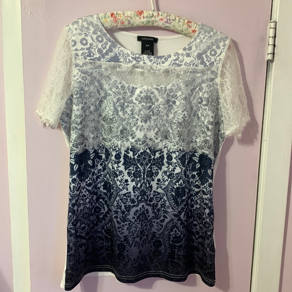3/25$ Alison Sheri lacy top
